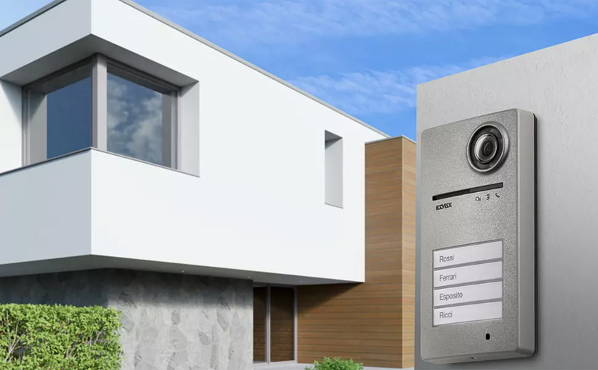 Roxie: la targa videocitofonica robusta, versatile ed evoluta